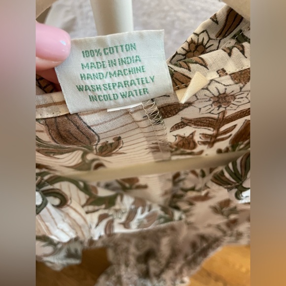 JULIA AMORY Sz L Large Coco Jardin Brown
Green floral button down Shirt Dress - Picture 7 of 7